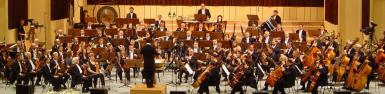 poze concert pentru violoncel in prima auditie sustinut de orchestra simfonica a filarmonicii de stat transilvania 