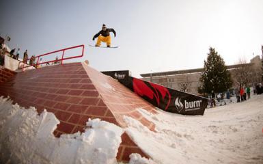 poze concurs de snowboard burn the streets 