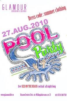 poze glamour pool party