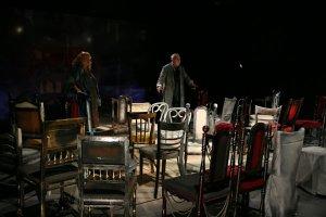 poze scaunele la teatrul marin sorescu din craiova